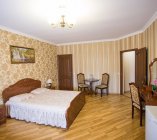 Golden Luxe Берегово - комнаты посуточно