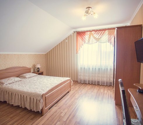 Goldenluxe.com.ua Комнаты посуточно