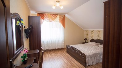 Отели Берегово - Голден Люкс номера посуточно